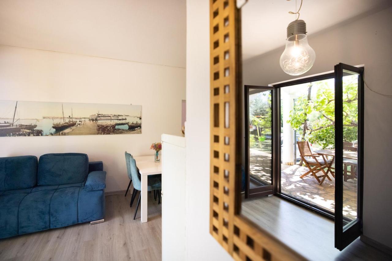 Apartments And A Room Ina