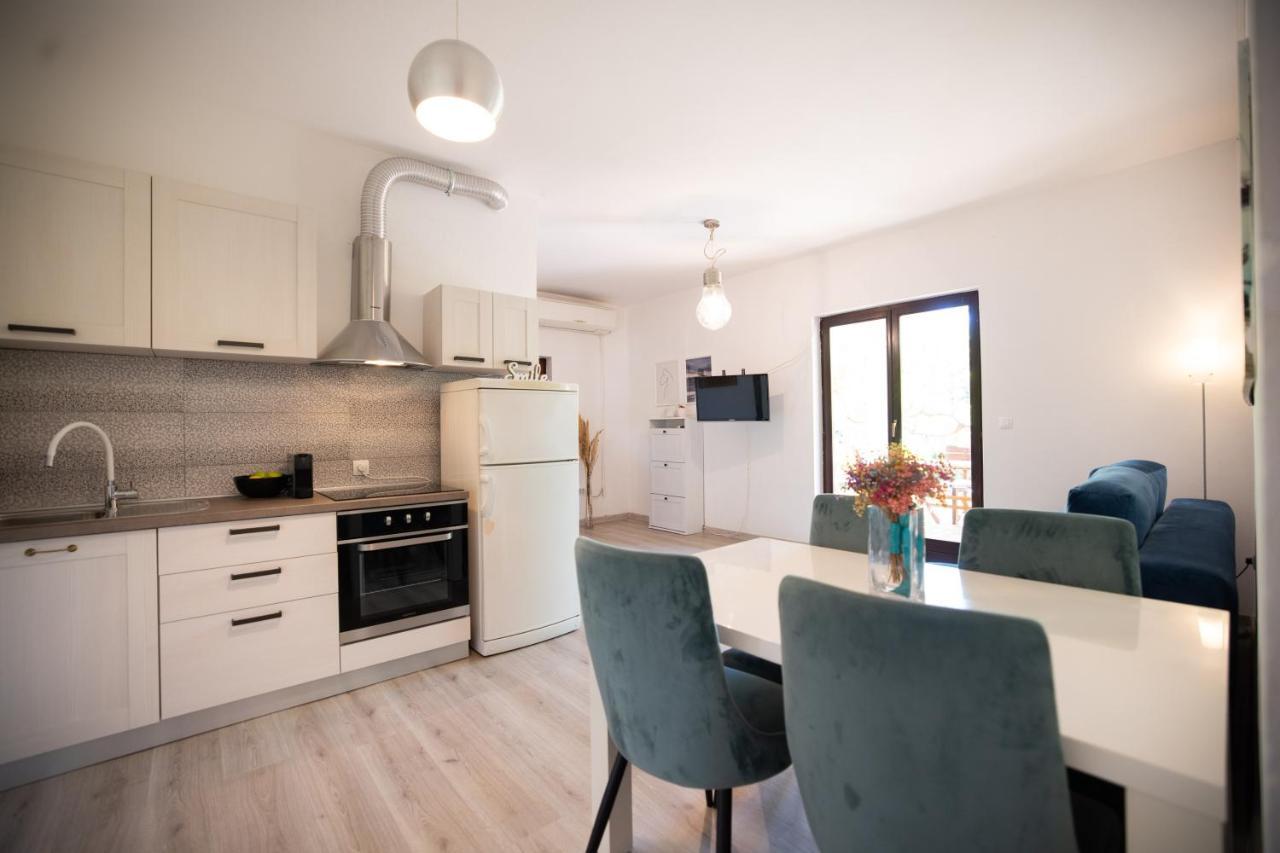 Apartments And A Room Ina Guest house Zadar