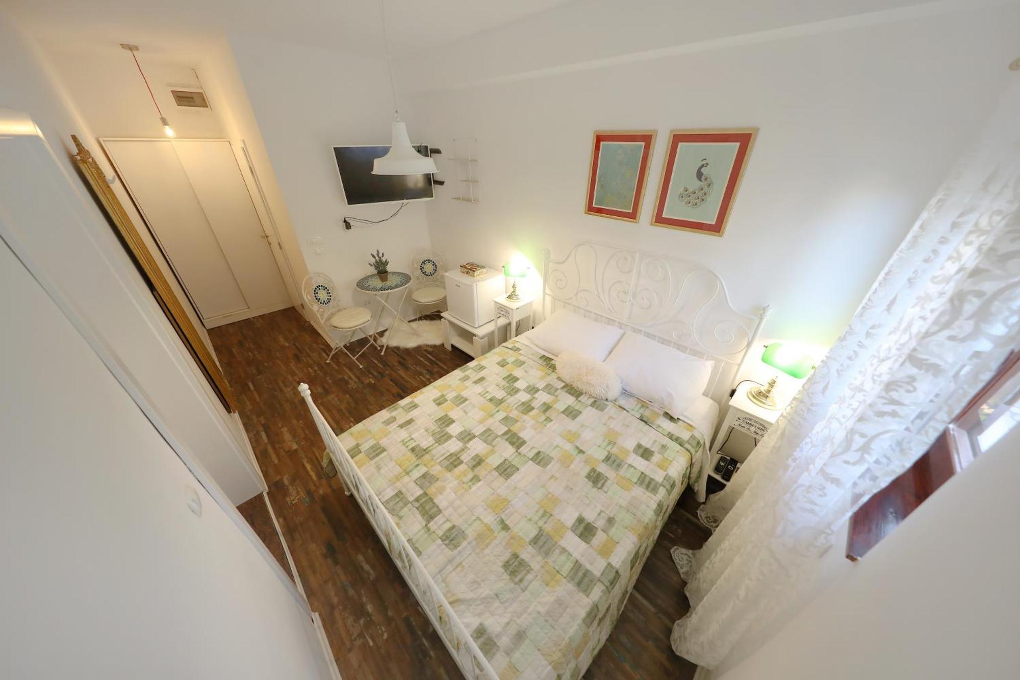 Guest house Apartments And A Room Ina